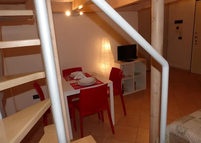 Residenza Piazza San Francesco Апартаменты Болонья